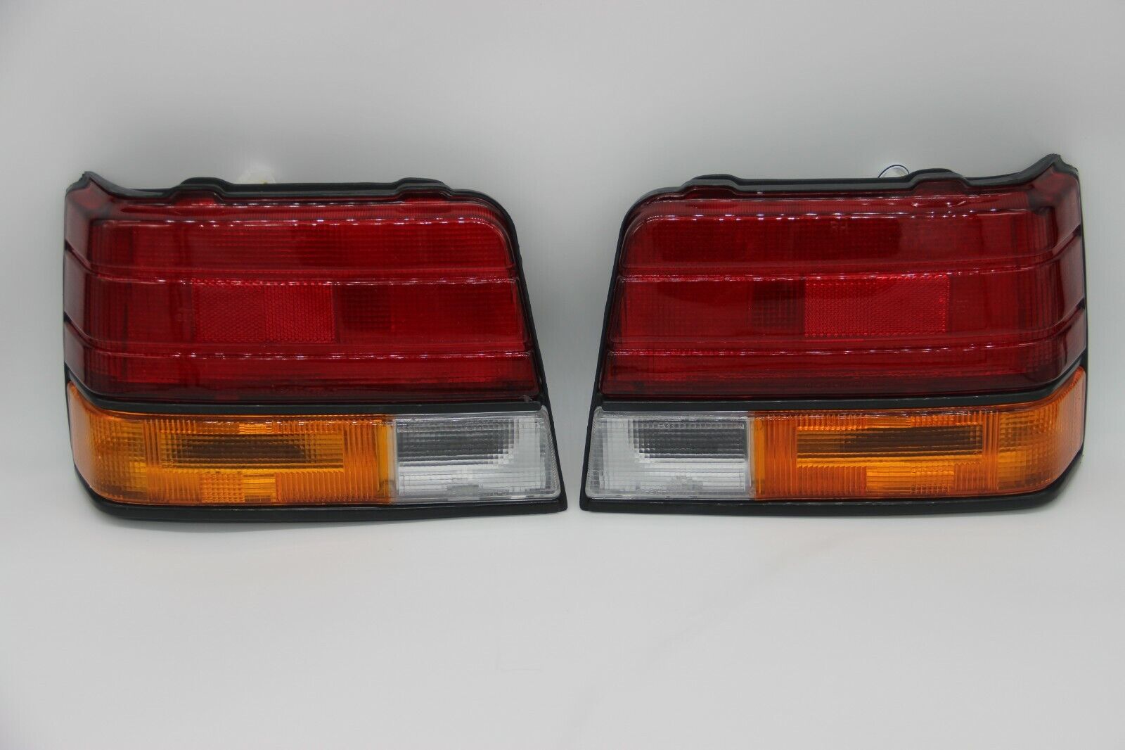 Fits Suzuki Forsa / Chevrolet Sprint Tail Light Set LH/RH