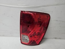 2006-2009 Pontiac Torrent Right Passenger Side Tail Light Assembly OEM picture