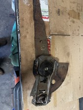 1975 1976 1977 CHRYSLER CORDOBA Front Door Regulator Right picture