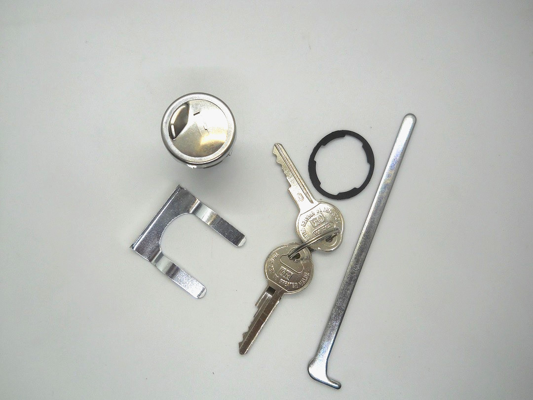 1967 1968 Cad Cadillac De Ville Fleetwood  chrome Trunk Lock Set 2 GM Keys