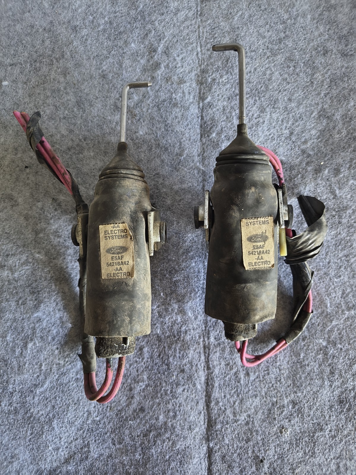 79-87 MERCURY GRAND MARQUIS FORD CROWN VICTORIA Power Door Actuator FRONT 