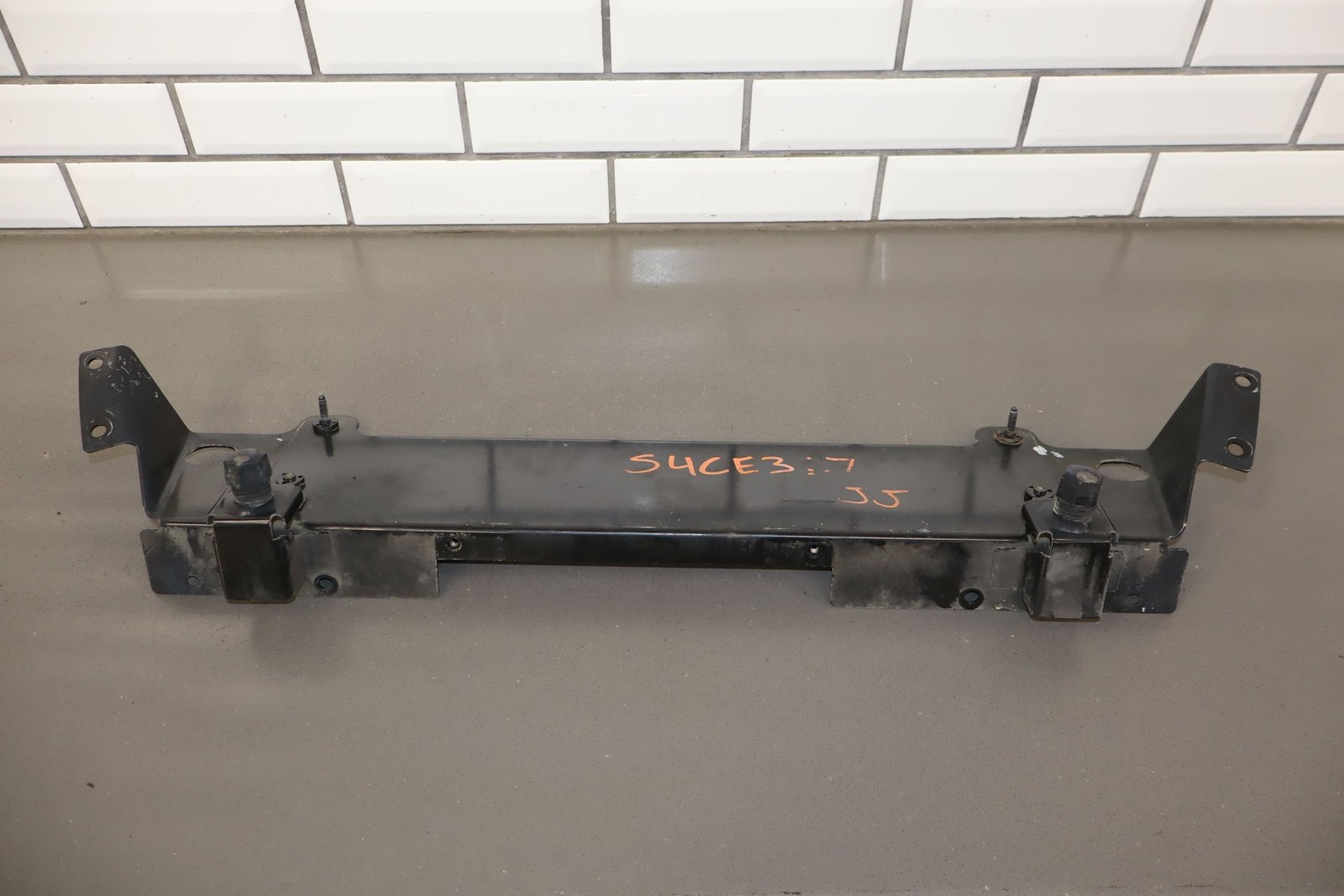 2004 Chevrolet SSR Radiator Core Support OEM 882