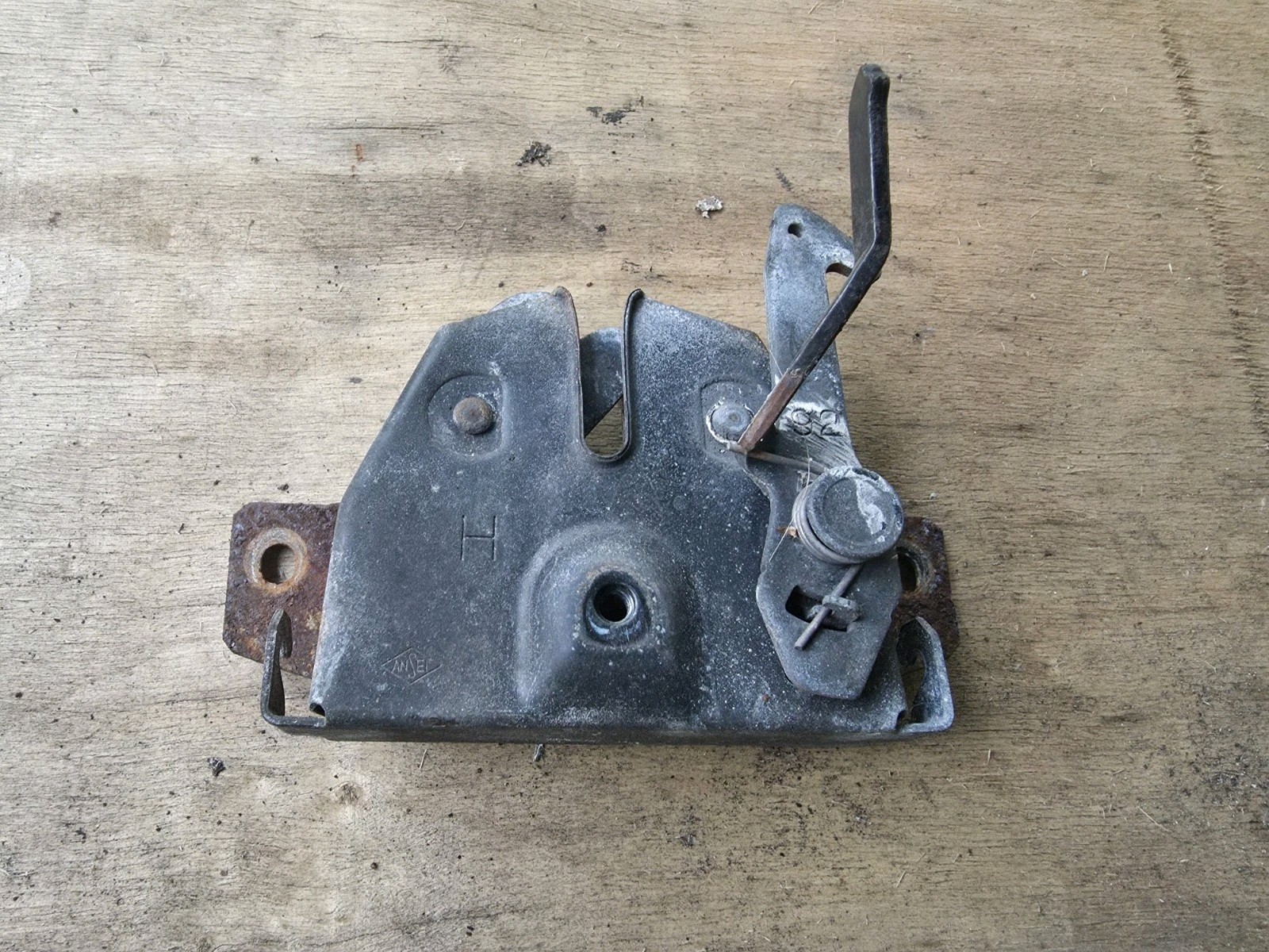 91-99 MITSUBISHI 3000GT DODGE STEALTH OEM Hood Release Latch