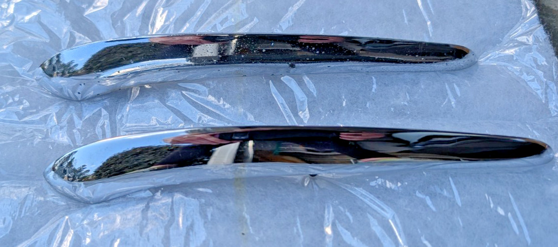 1954 Packard Cavalier Mayfair convertible rear fender trim moulding  447784
