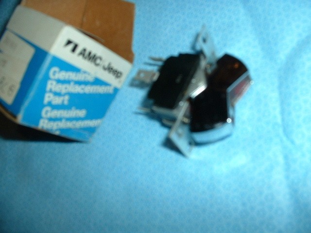 NOS 75-78 AMC MATADOR HEATED REAR WINDOW SWITCH COUPE/SEDAN
