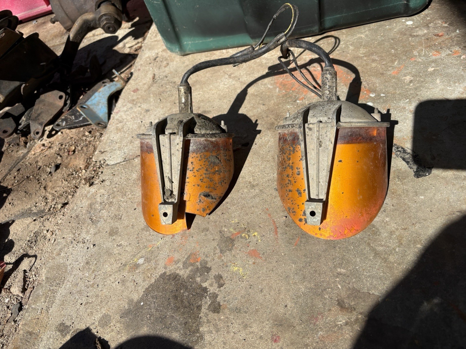 1970 Mopar Charger Challenger Left Right Front Parking Turn Signal Light Set