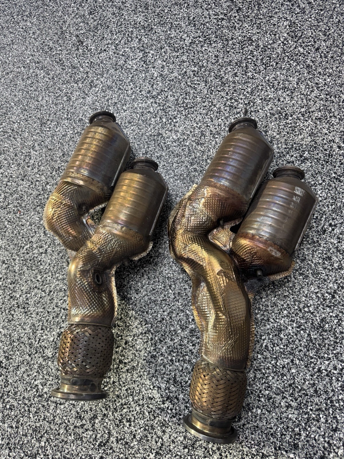 OEM LAMBORGHINI AVENTADOR LP700 CATALYTIC CONVERTERS 10K MILES