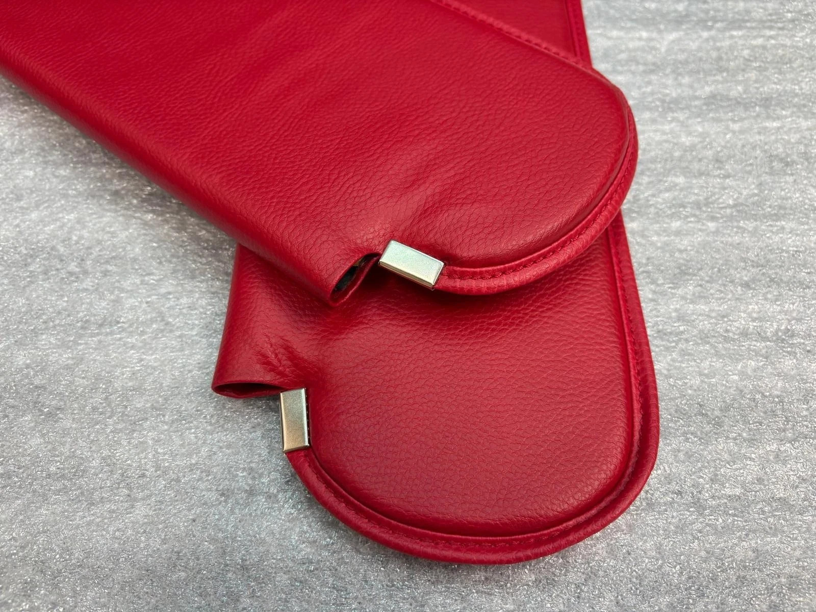Chevrolet vega vinyl sunvisors sun visor shade vinyl red pair 1971-1977