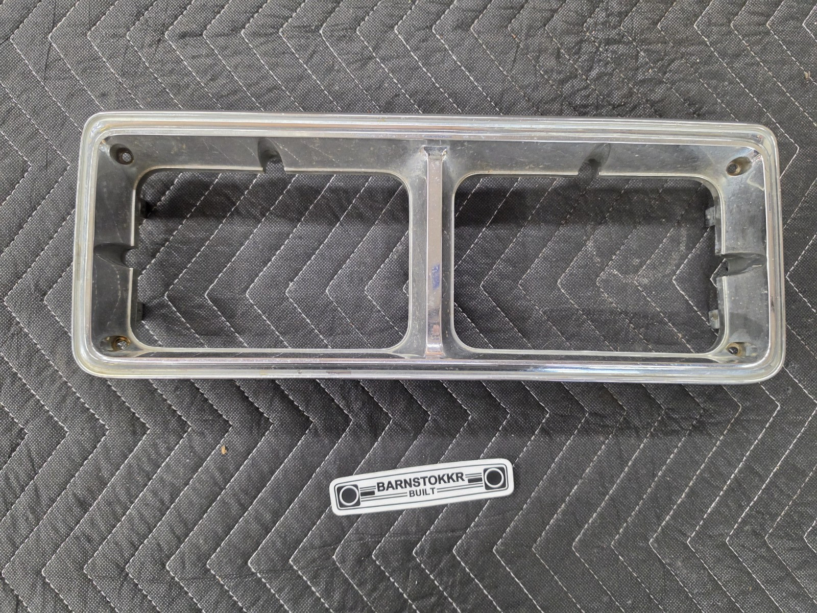 1980-1989 Dodge / Plymouth Gran Fury / Diplomat Headlight Bezel Decent