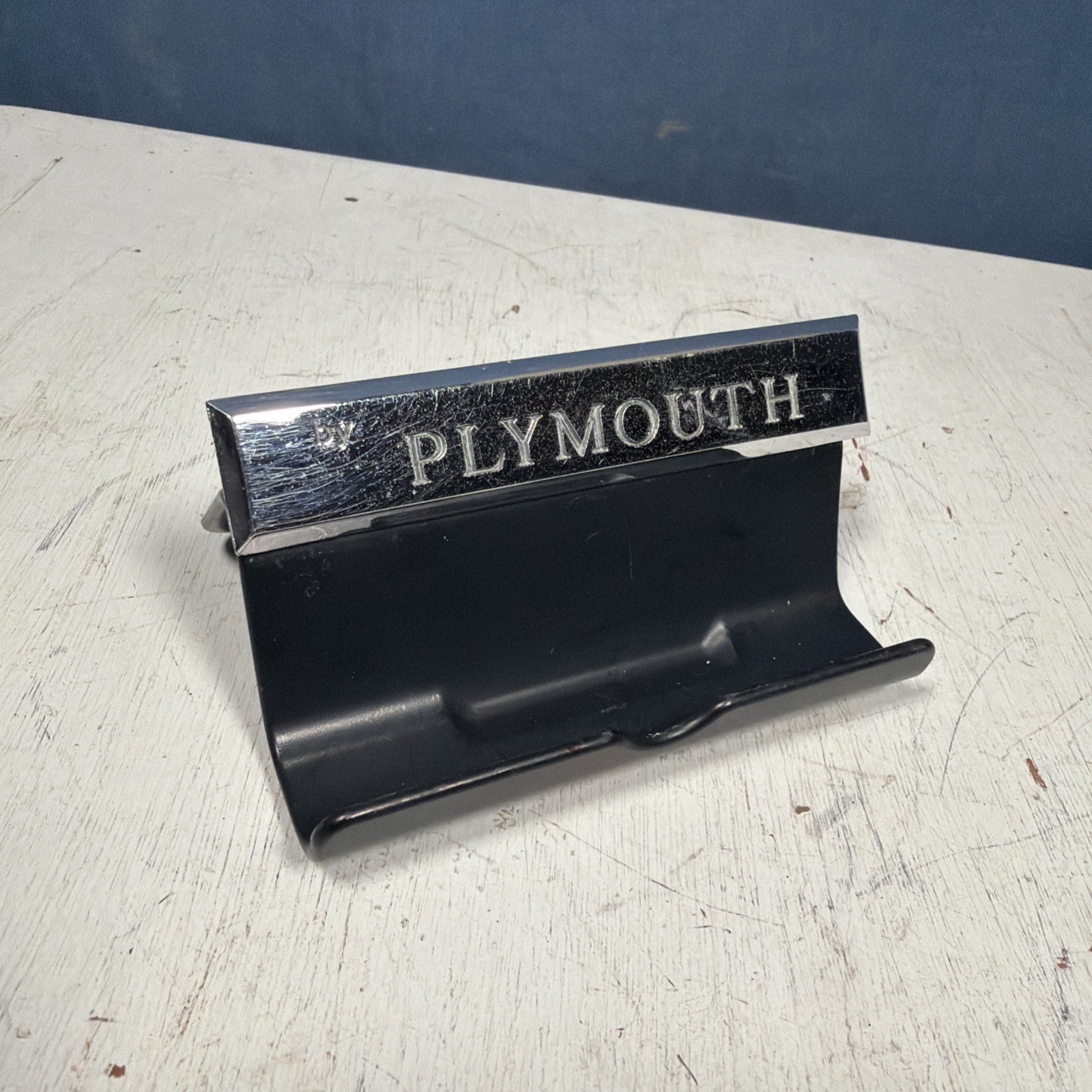 1963 1964 VALIANT BY PLYMOUTH TRUNK EMBLEM #2422639 OEM MOPAR V100 V200 SIGNET