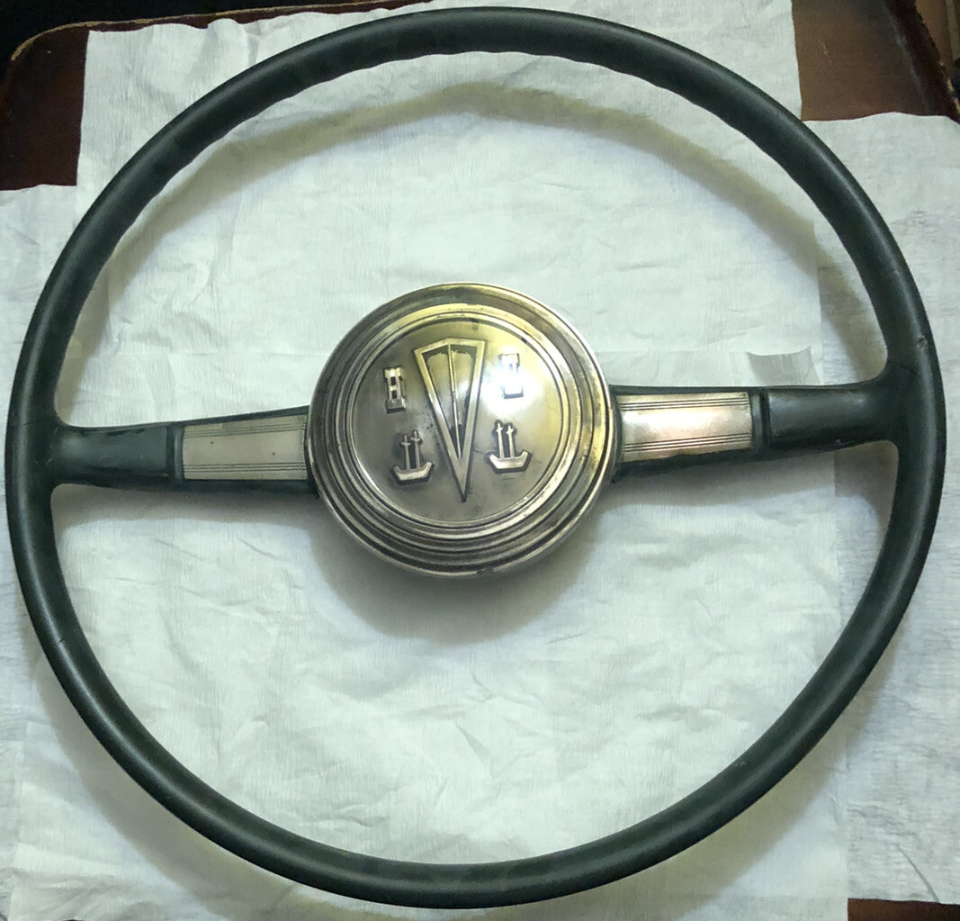 1946 HUDSON COMMODORE/SUPER SIX OEM STEERING WHEEL/HORN BUTTON CAP