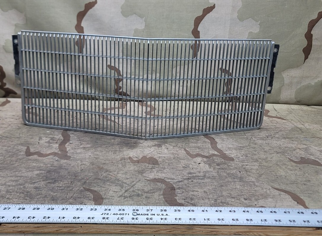 1984 1985 CADILLAC CADDY ELDORADO GRILL OEM ORIGINAL 1627816 GRILLE