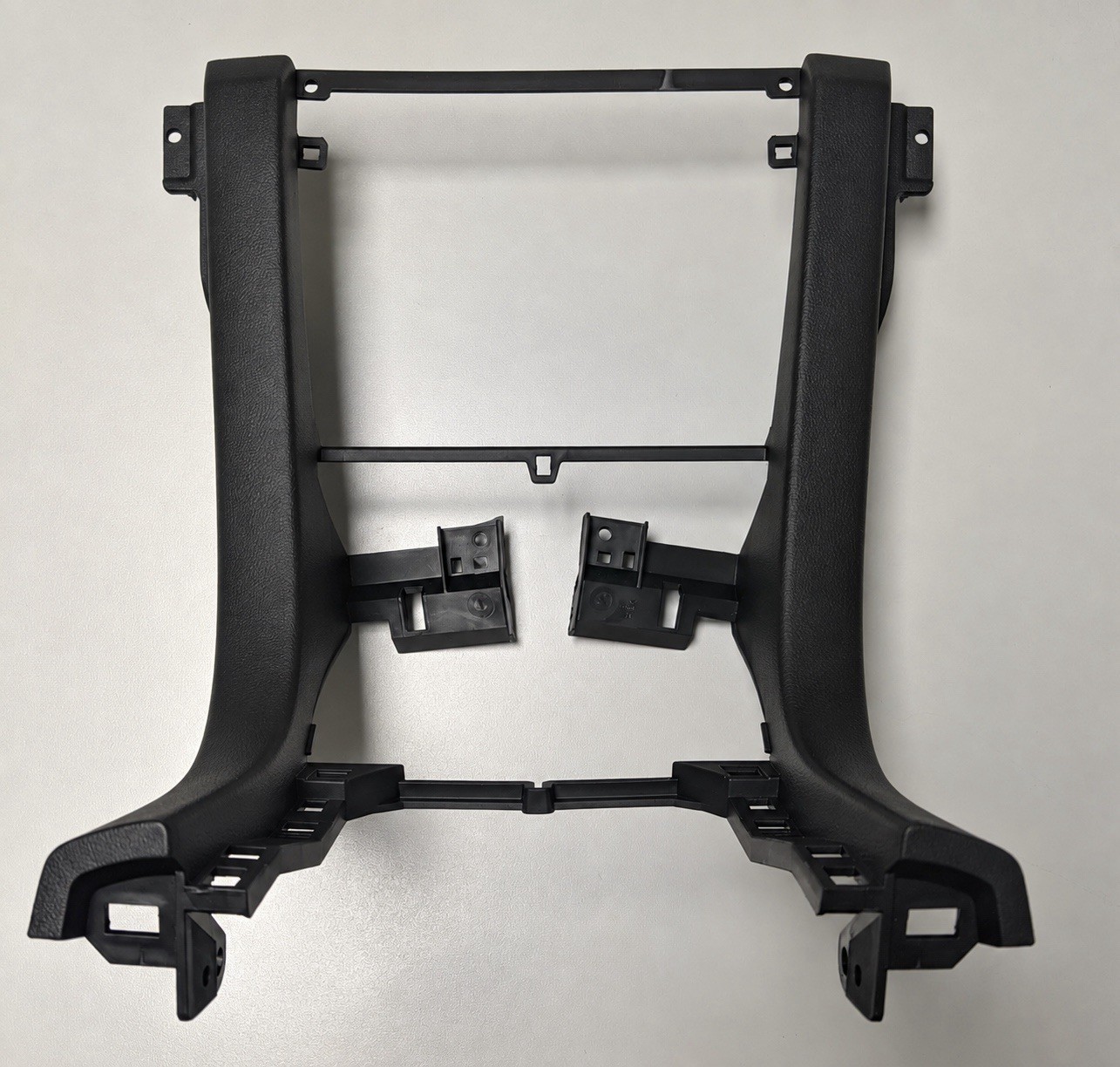 Genuine Holden New Dash Radio Trim Onyx VE Commodore Calais Berlina 2007-2010 