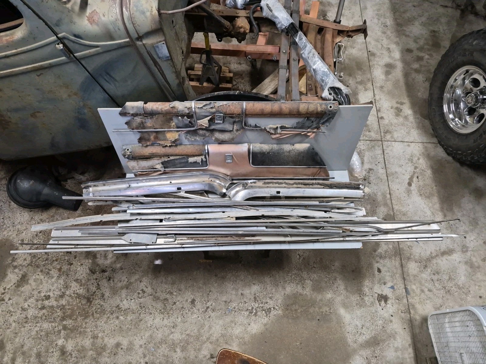 1963 Plymouth Sport Fury Trim Moulding