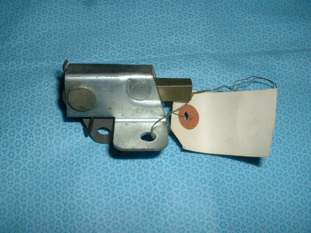 74-78 AMC MATADOR COUPE FRONT DOOR NOS LATCH REMOTE CONTROL # 3672436