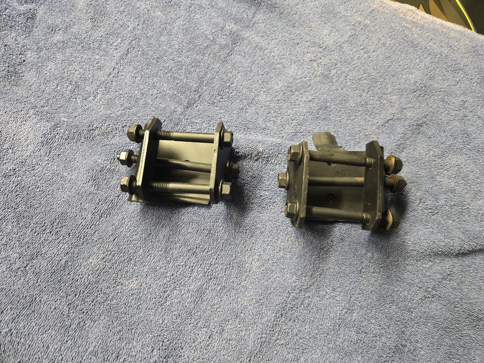 1970-77 Ford Maverick Mercury Comet Grabber 302 Frame Mounts Excellent
