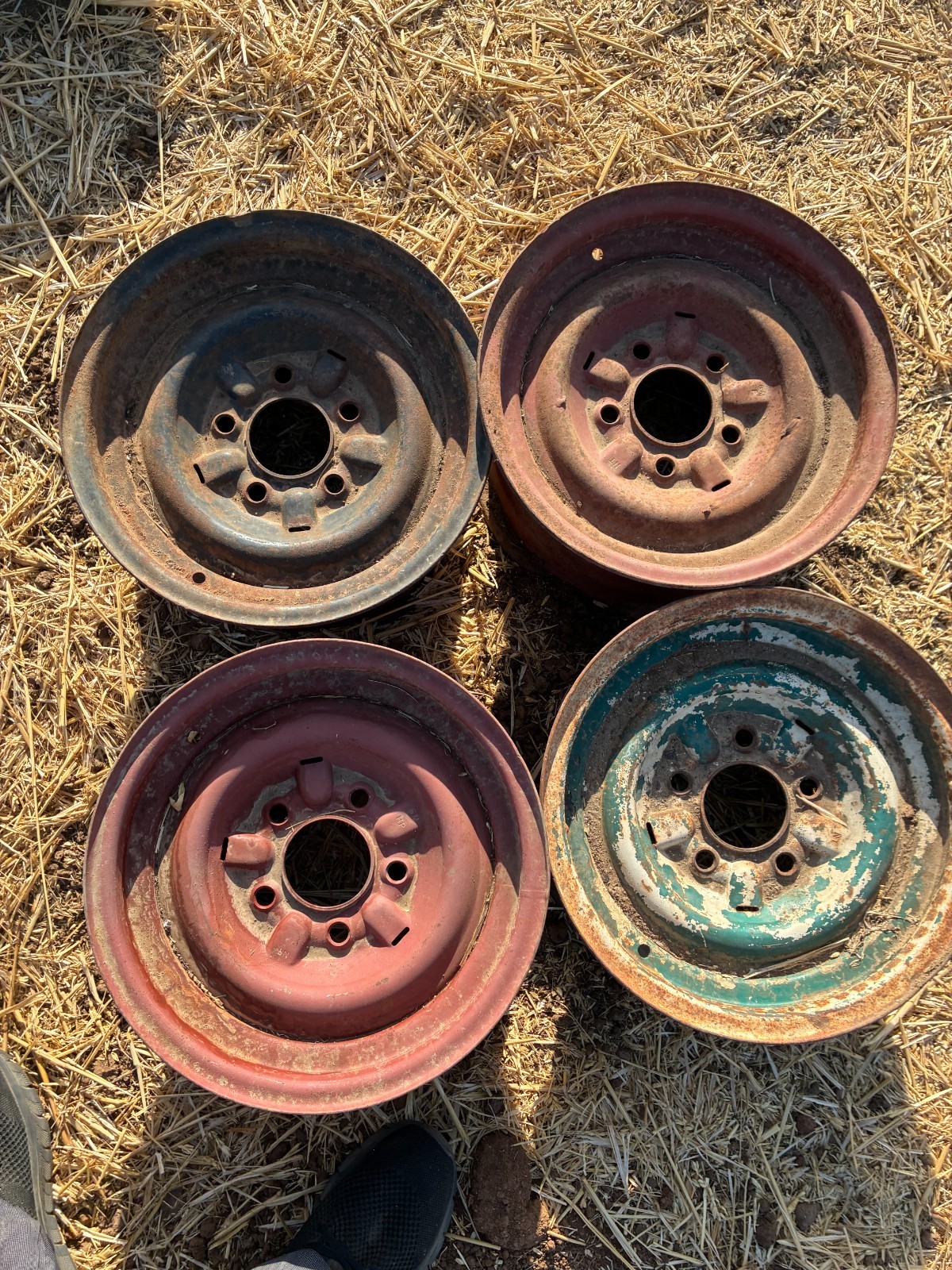 PONTIAC OLDSMOBILE WHEEL CATALINA BONNEVILLE GRAND PRIX DYNAMIC 88 STARFIRE 1964