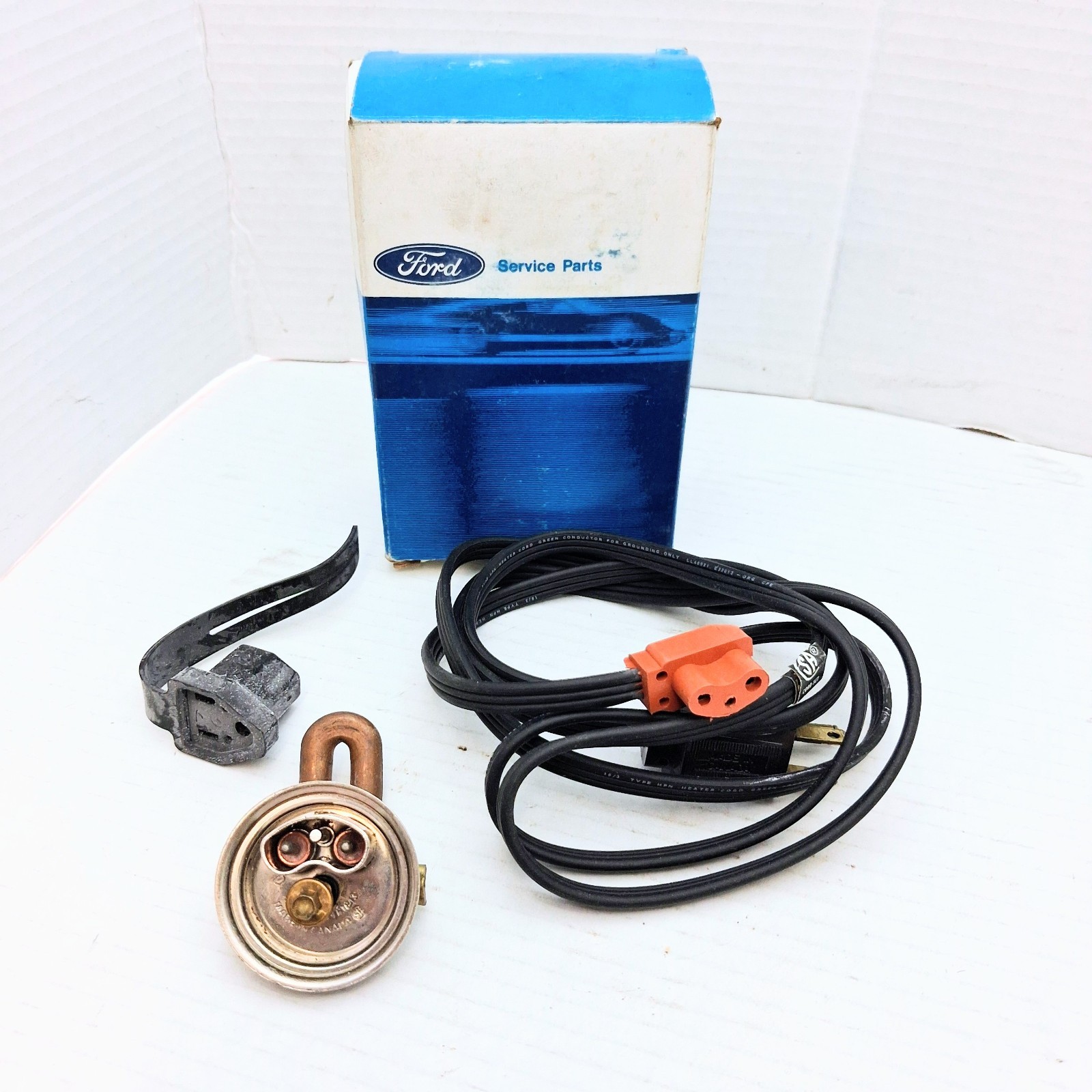 NOS 1976 - 1983 FORD FAIRMONT GRANADA MUSTANG 3.3 4.1 ENGINE BLOCK HEATER KIT