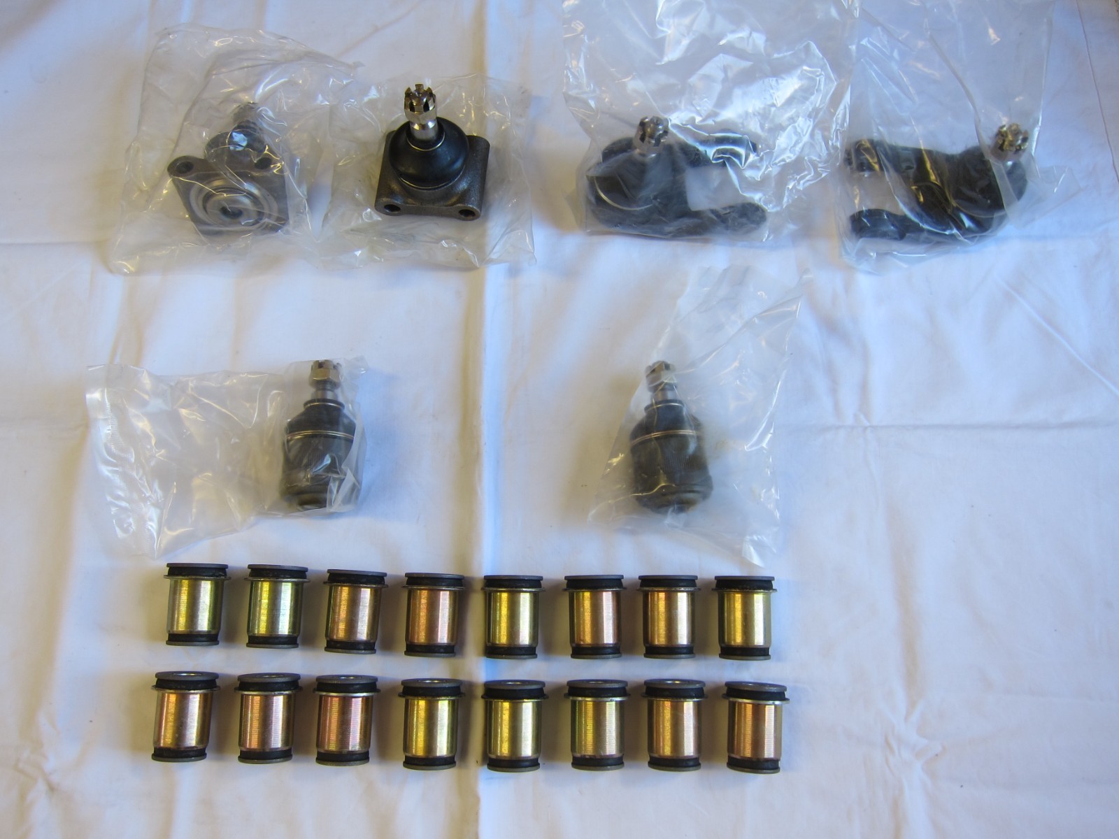 De Tomaso Pantera suspension ball joint bushes kit - control arm - steering set