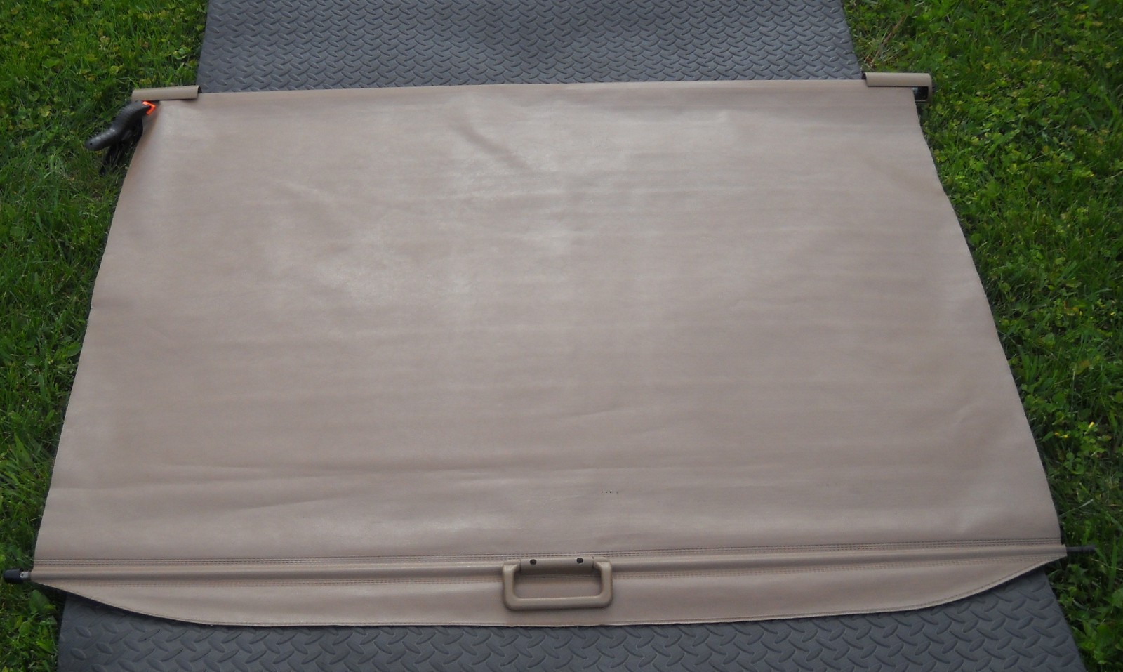 91-96 Buick Roadmaster Station Wagon Caprice wagon Rear cargo shade Tan . Rare.