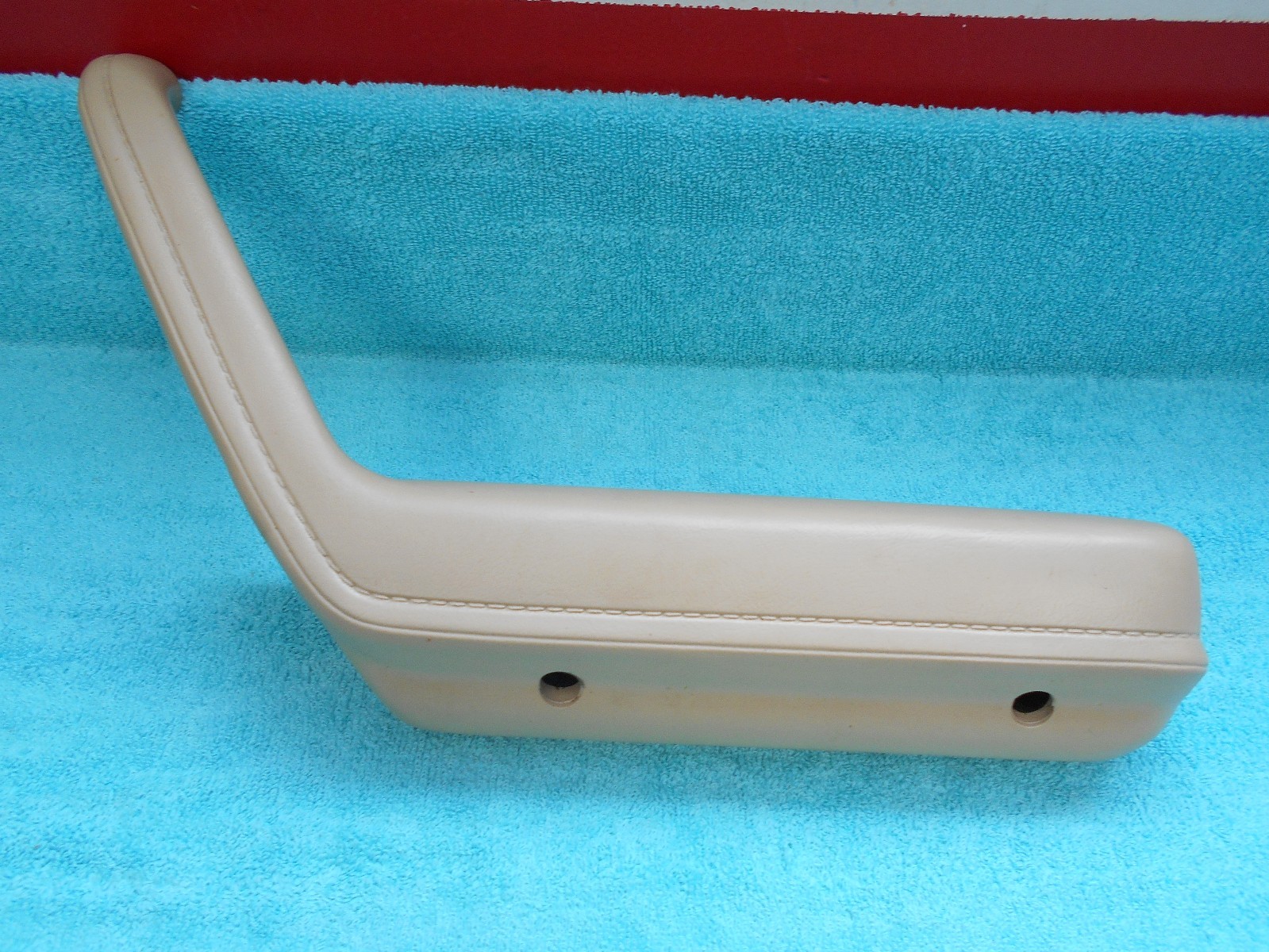 1983-89 DODGE SHELBY CHARGER RAMPAGE  ( TAN )  RH  ARMREST   NOS  1116