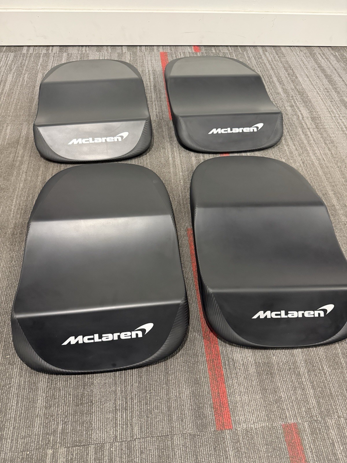 MCLAREN OEM ACCESSORY TIRE CRADLE SET BY KUBERTH NEW 1215QA094CP