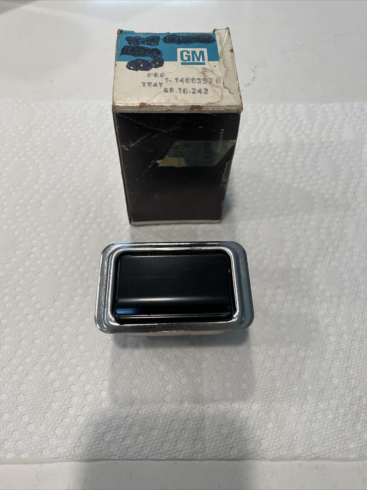 NOS GM 14003570 1978-81 Chevette Center Console Ashtray OEM Chevrolet