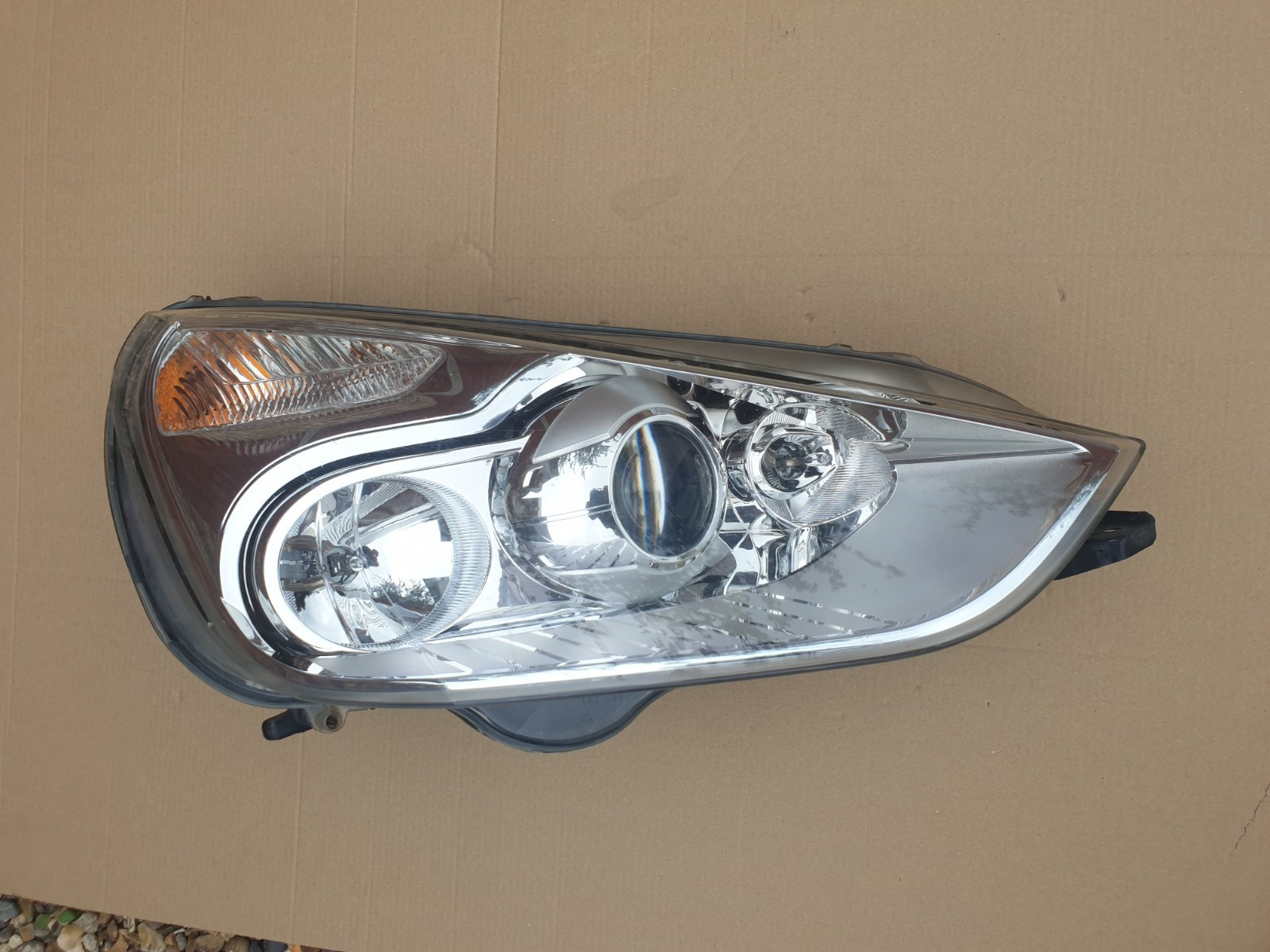 FORD GALAXY MK3. 10-15 XENON  HEADLIGHT. RIGHT. DRIVER\'S SIDE. OFFSIDE. O/S