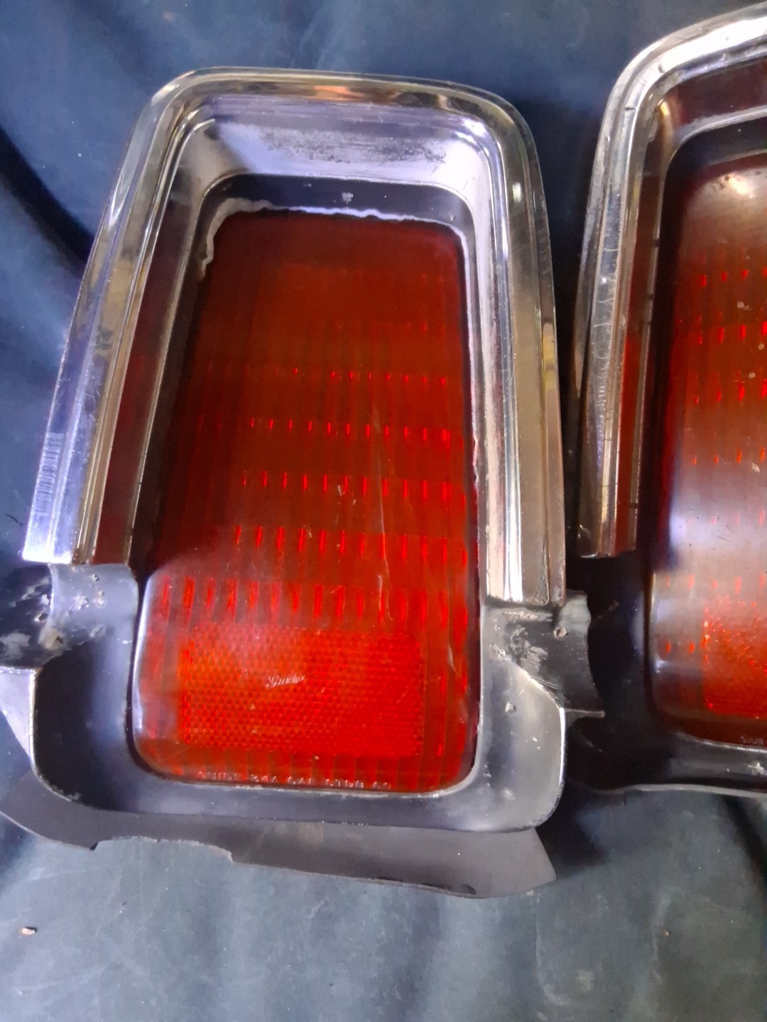 1969 Oldsmobile 442 Tailights N Front Emblem With Mounting Plate