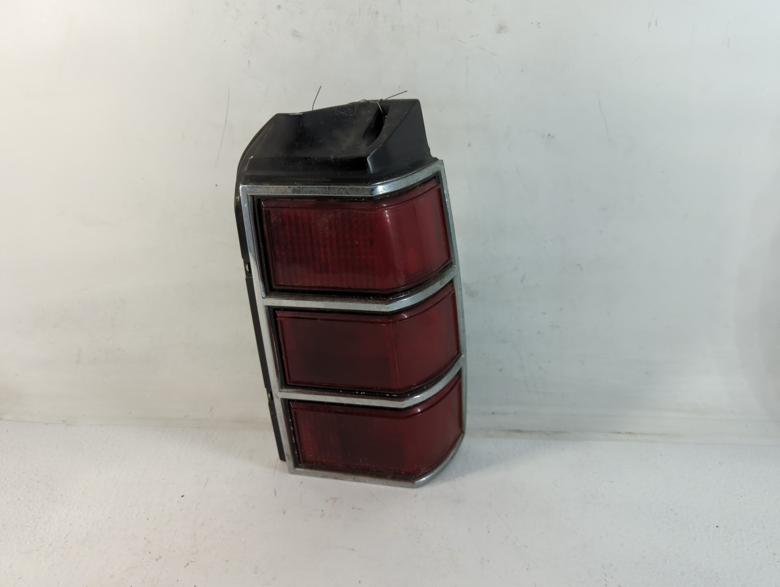 1988 Chevrolet Celebrity Driver Left Side Tail Light Taillight Oem AASW0