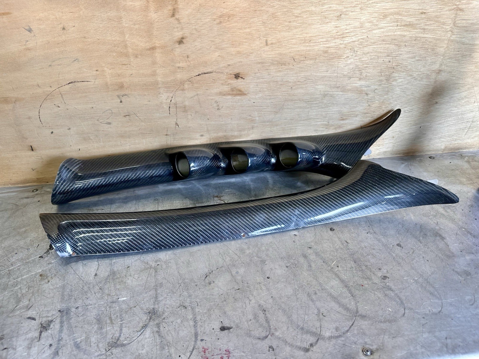03-05 Neon SRT4 Carbon Fiber A PILLAR Gauge pod W/ OEM Interior A Pillar Trims