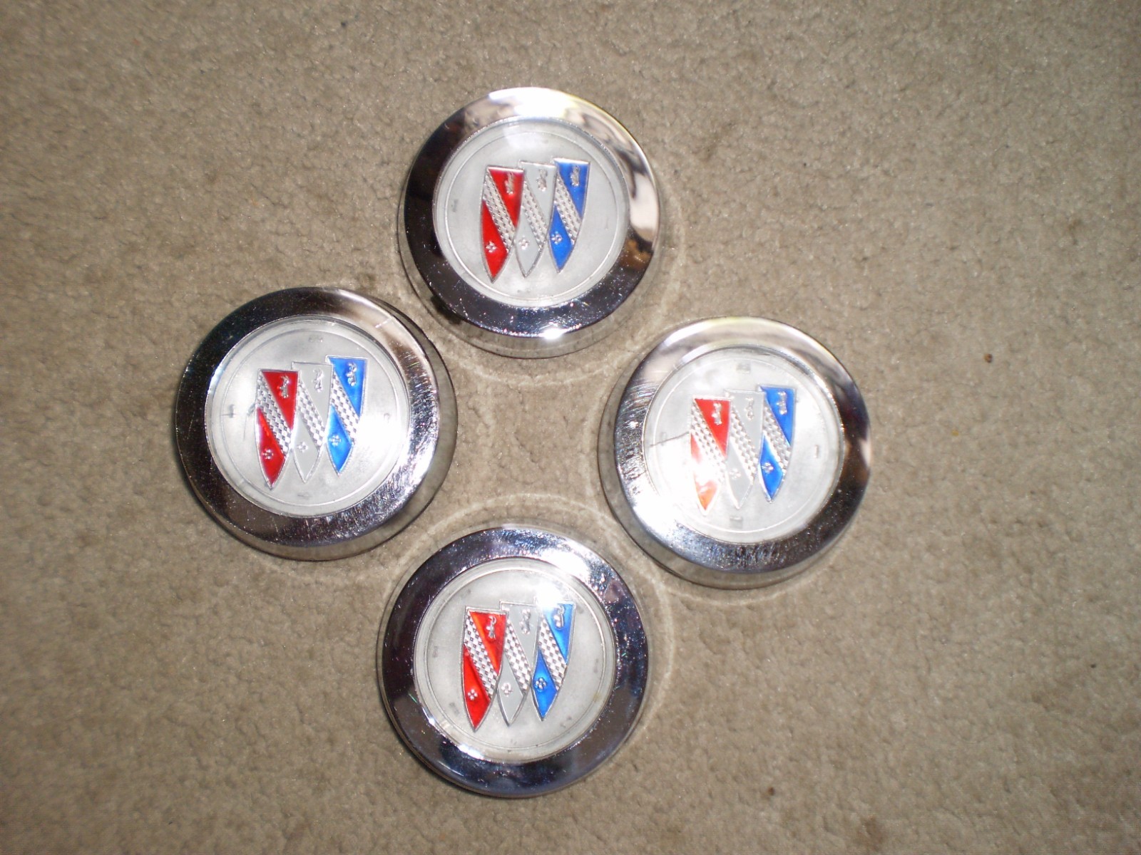 4 USED RALLYE WHEEL CENTER CAPS 71-79 BUICK GS SKYLARK REGAL CENTURY APOLLO