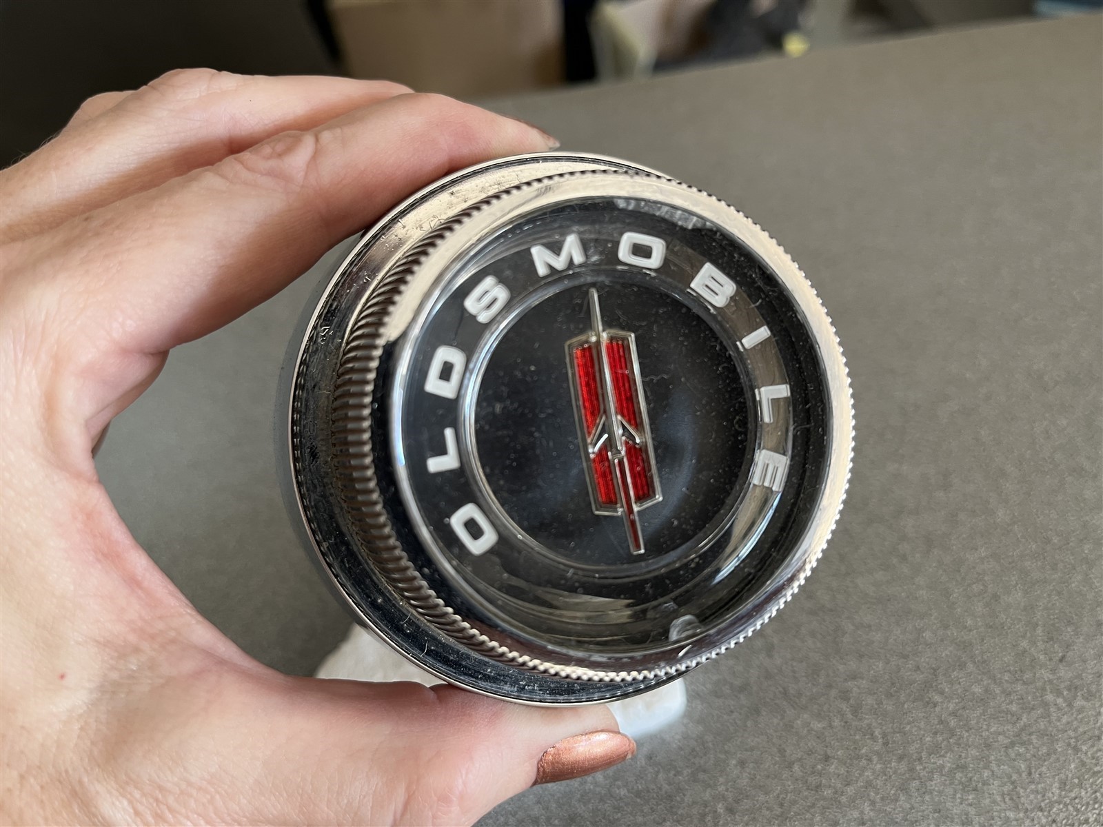 1965 1966 Oldsmobile Starfire Steering Wheel Horn Button Jetstar Olds OEM 65 66