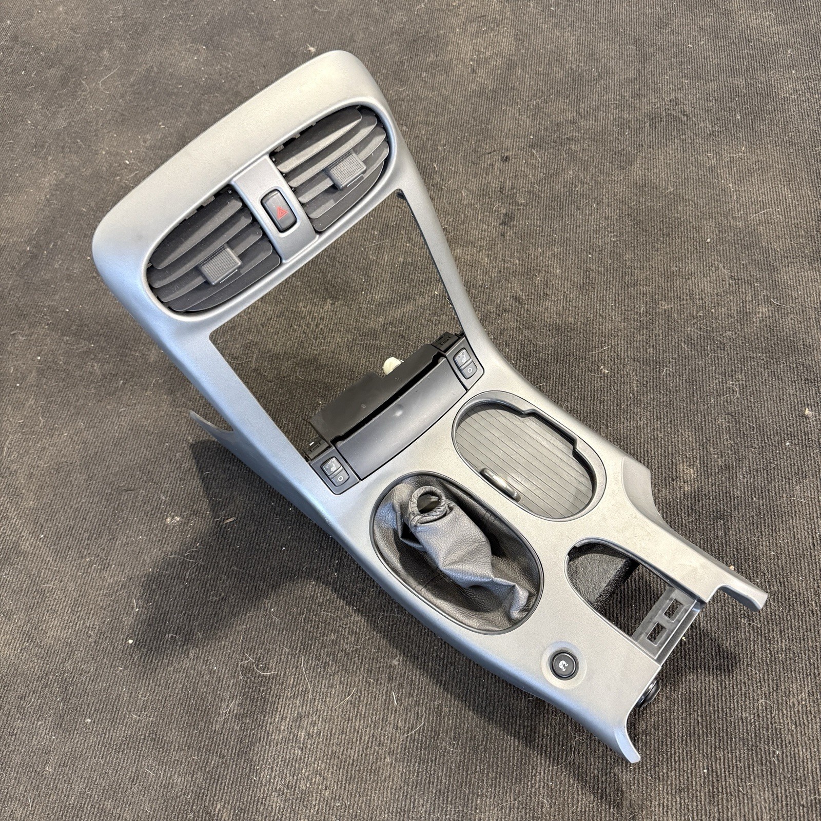 05-13 Chevy Corvette Center Dash Radio & Shifter Bezel Trim Surround C6