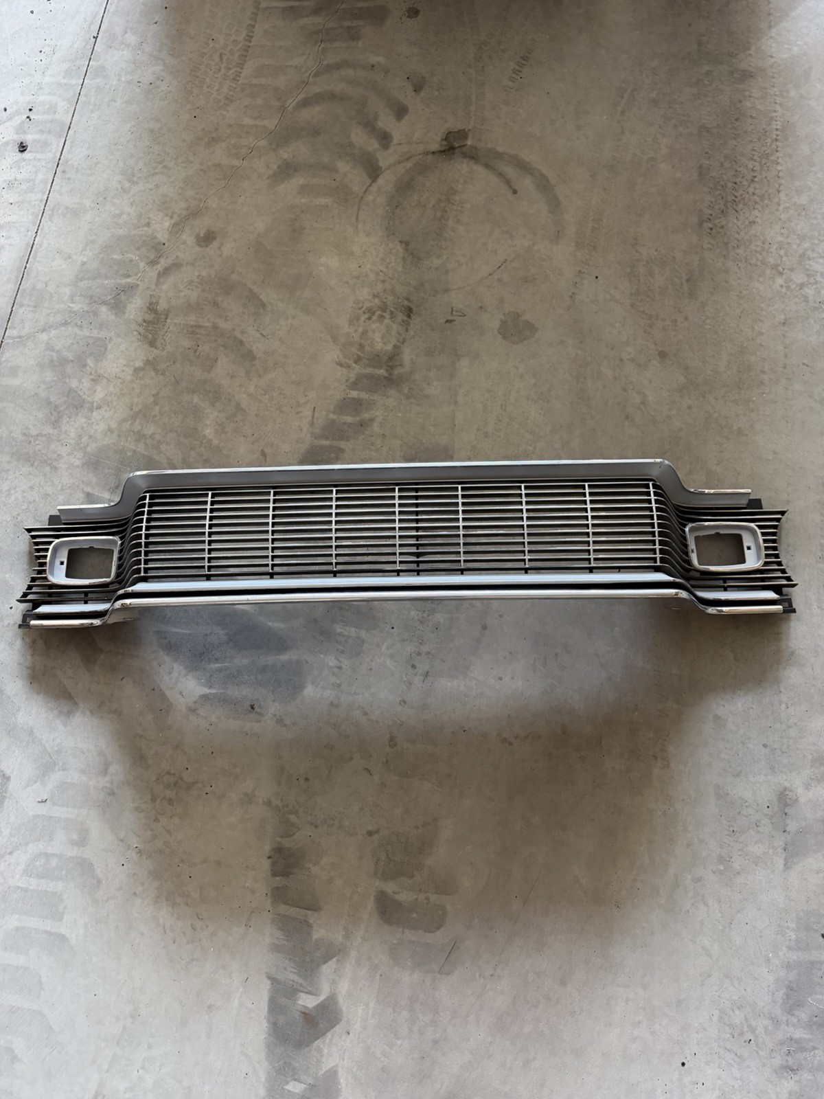 NOS 1975 1976 1977 1978 AMC Matador Sedan Wagon Front OEM Coffin Nose Grille