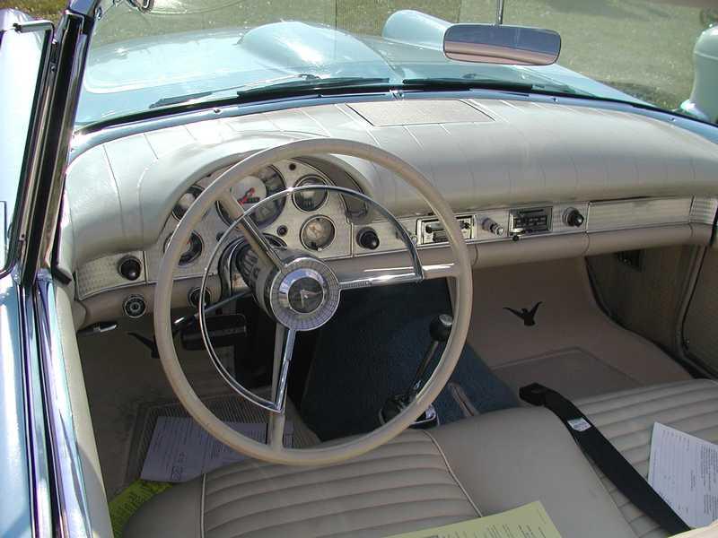 '57 Thunderbird
