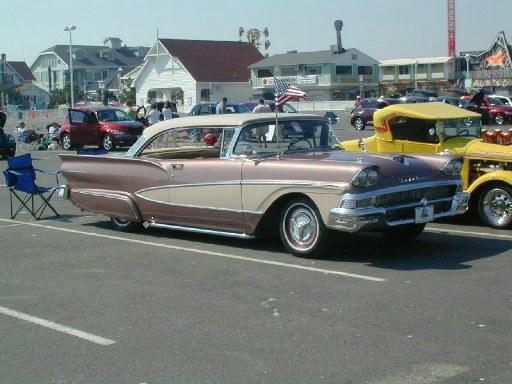 '58 Ford Skyliner