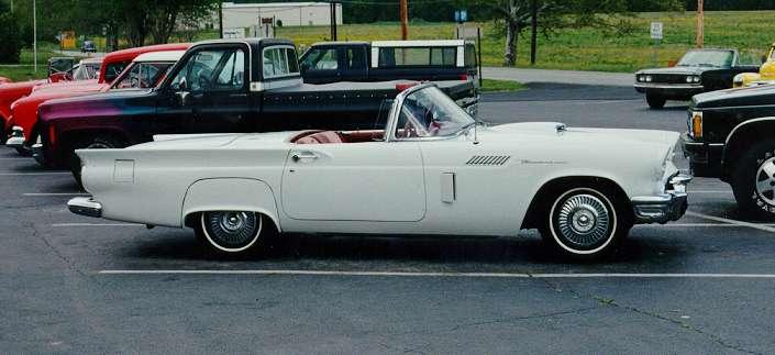 '57 Thunderbird