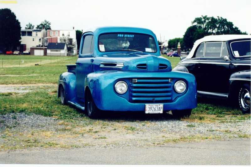 '52 Ford
