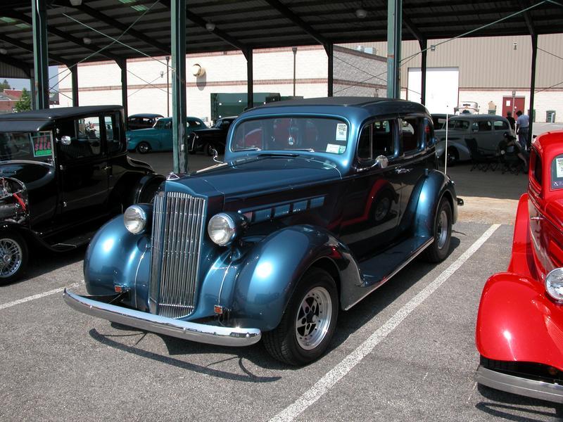 '37 Packard