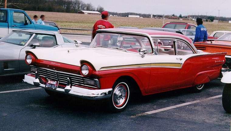 '57 Fairlane